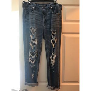 American Eagle High Waisted Tomgirl Jeans